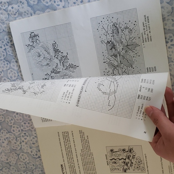 (J) Cross Stitch Patterns Crpss Stitch Books - Picture 3 of 13